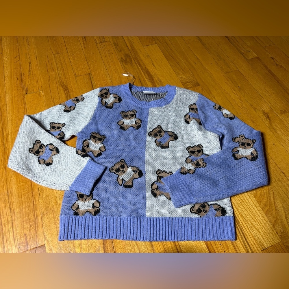 Purple and Gray Sweater with Bear Pattern - Picture 2 of 6
